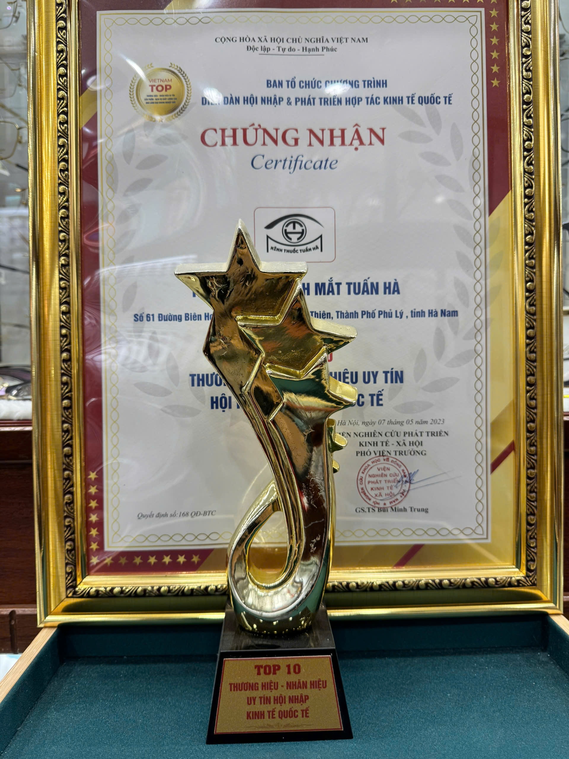 Chứng nhận chuyên môn